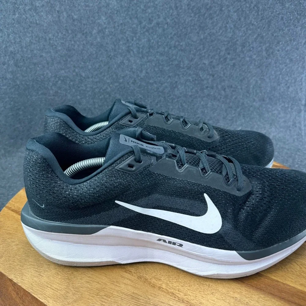 Nike Air Winflo 11 Mens Black White Running Shoes FQ8937-001 Size 13